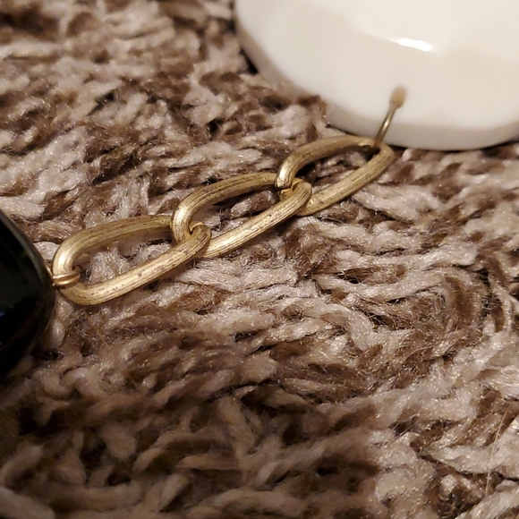 Viktoria Hayman necklace and bracelet - Picture 4 of 6